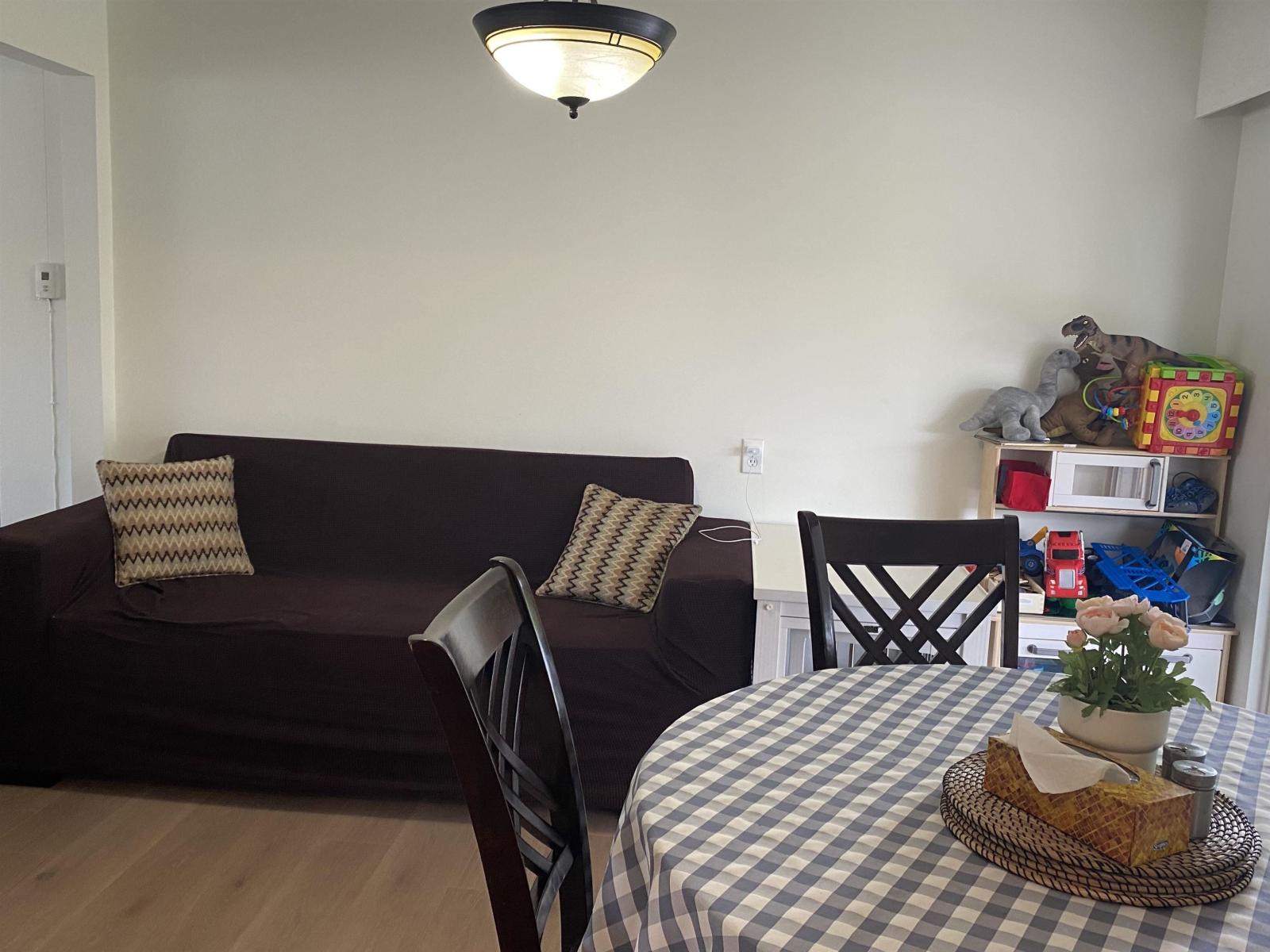 13728 BLACKBURN AVENUE, White Rock