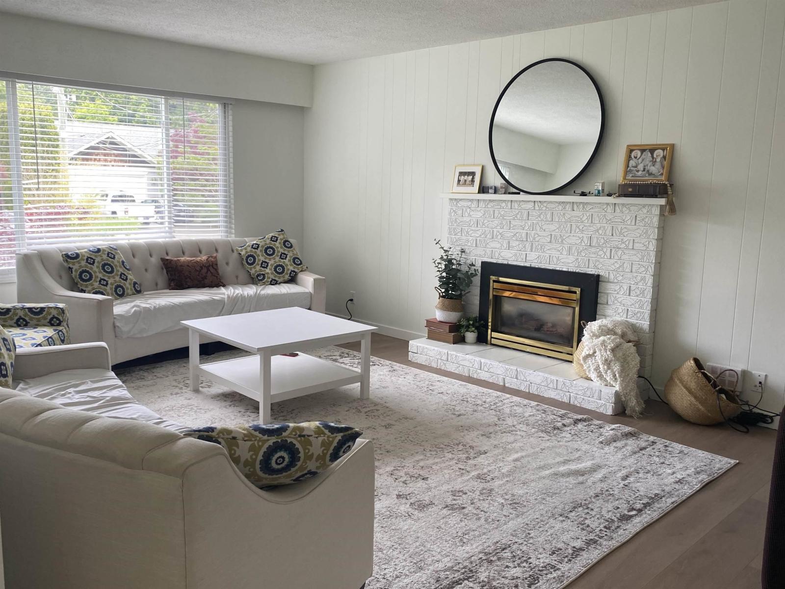 13728 BLACKBURN AVENUE, White Rock