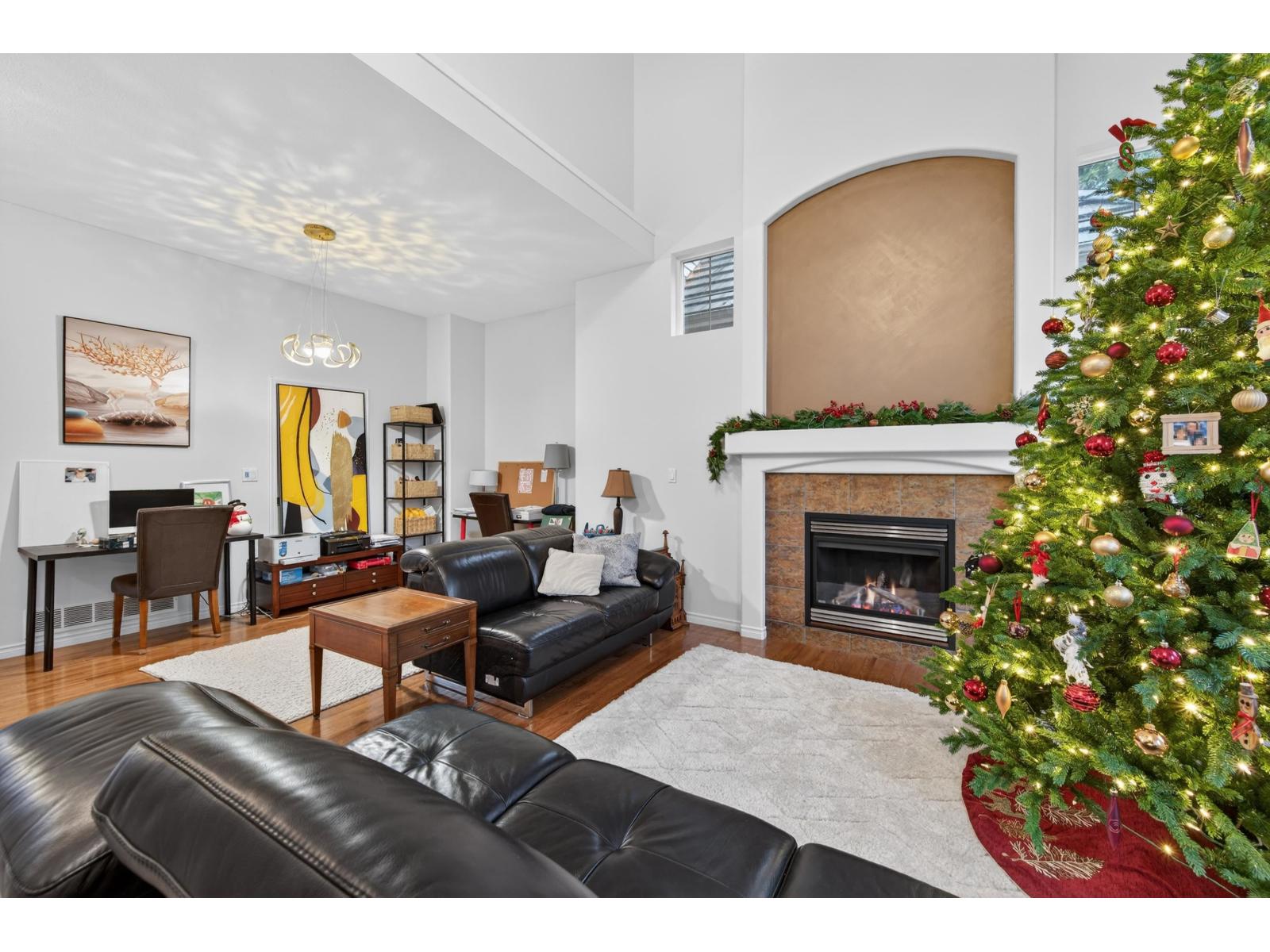 15381 36 Avenue - photo 2