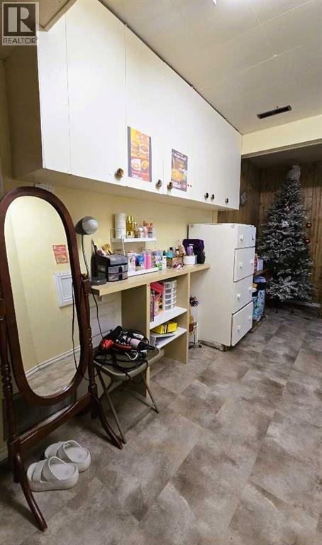 101 Avenue, Lac La Biche