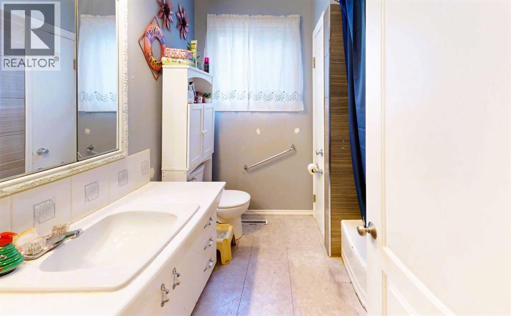 101 Avenue, Lac La Biche