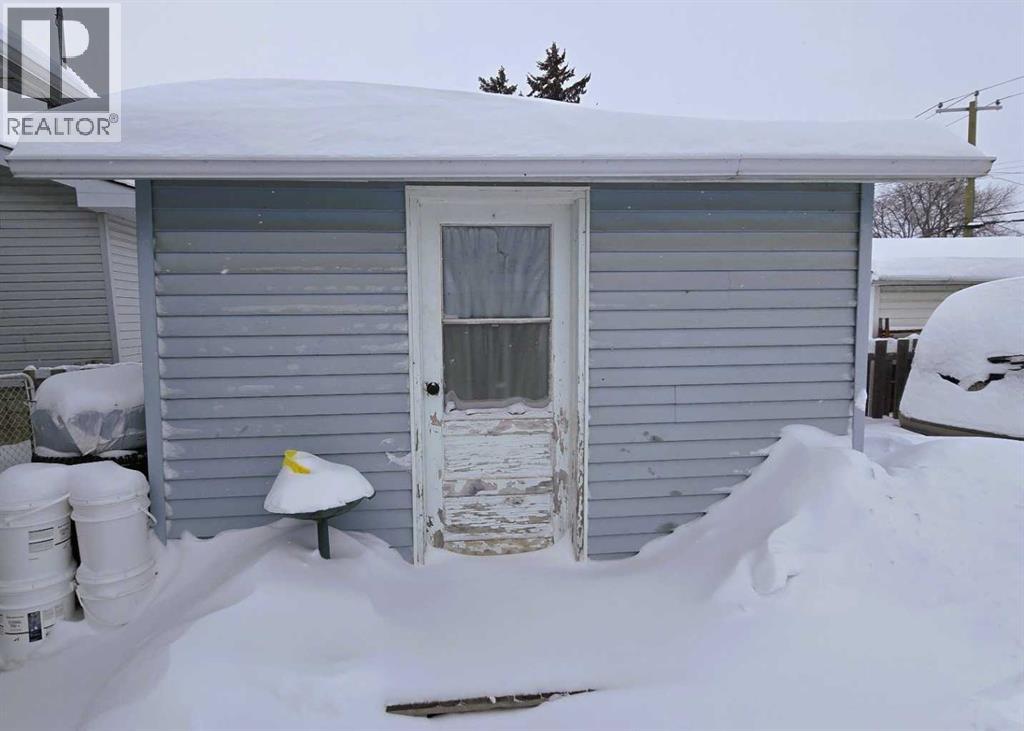 101 Avenue, Lac La Biche