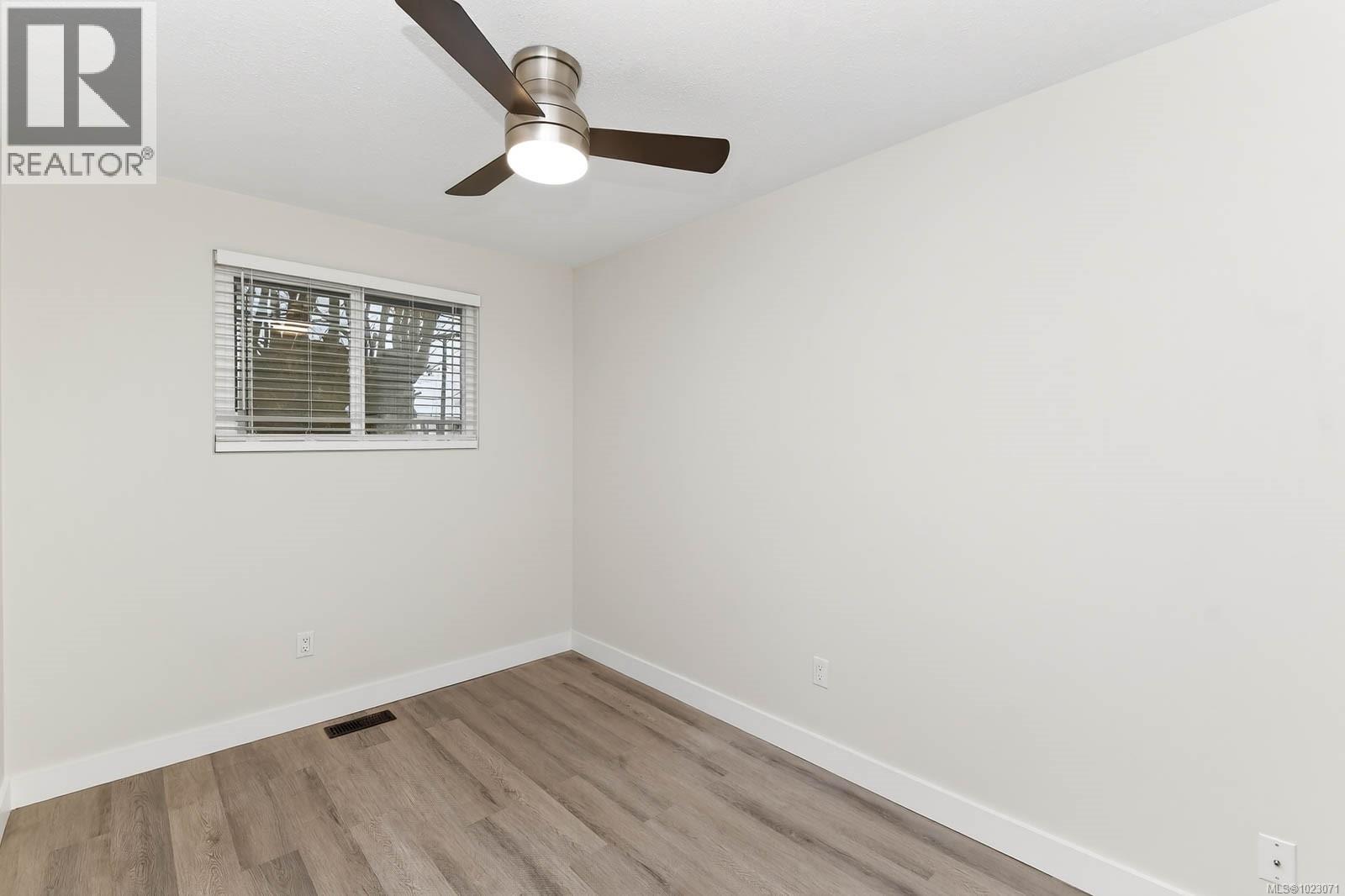 4575 Arrowsmith Rd - 17