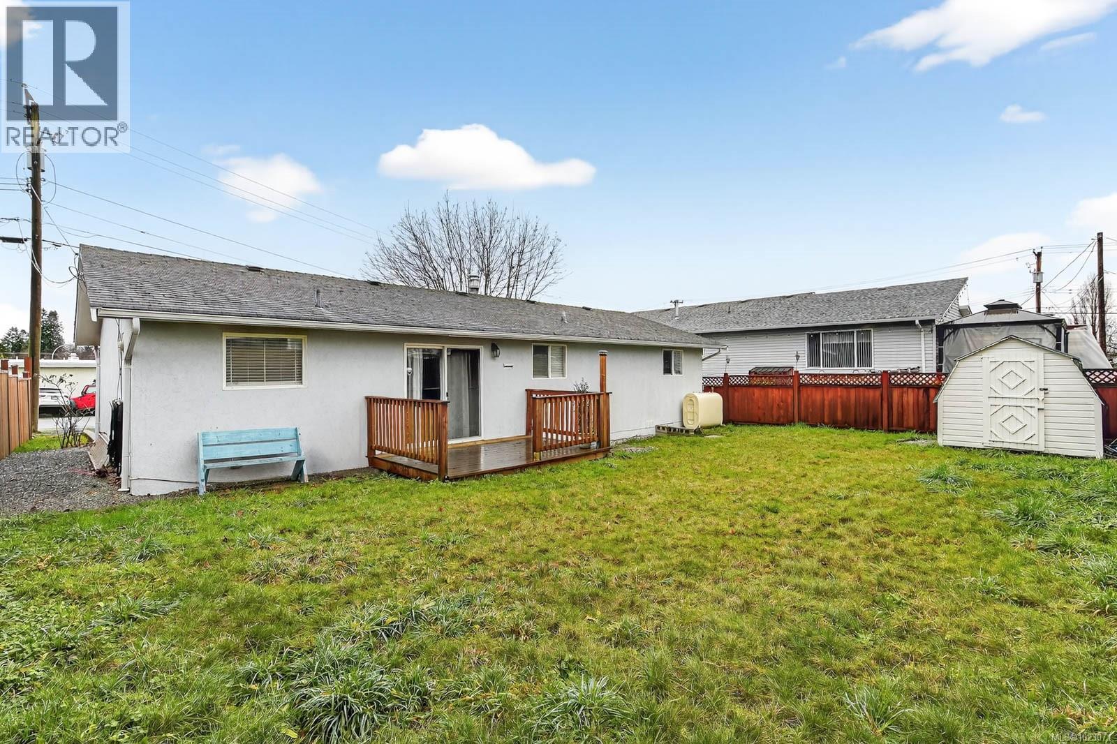 4575 Arrowsmith Rd - 28
