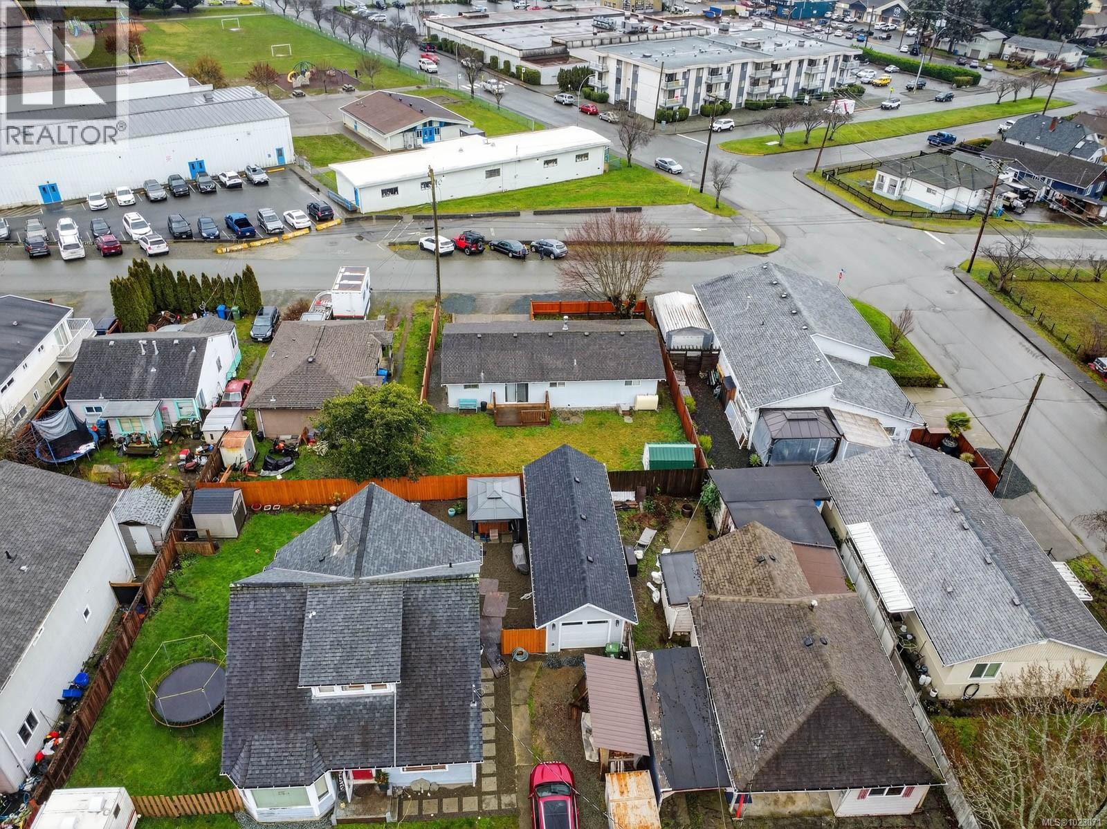4575 Arrowsmith Rd - 32