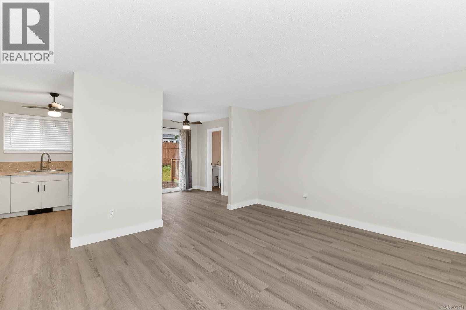 4575 Arrowsmith Rd - 5