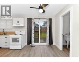 4575 Arrowsmith Rd, Port Alberni, BC V9Y5P3 Photo 11