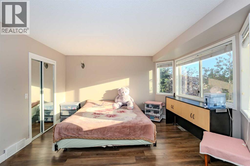 Single Family House for Sale in  Del Ray Crescent NE Monterey Park Calgary 