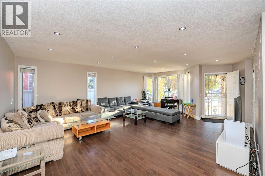 Single Family House for Sale in  Del Ray Crescent NE Monterey Park Calgary 