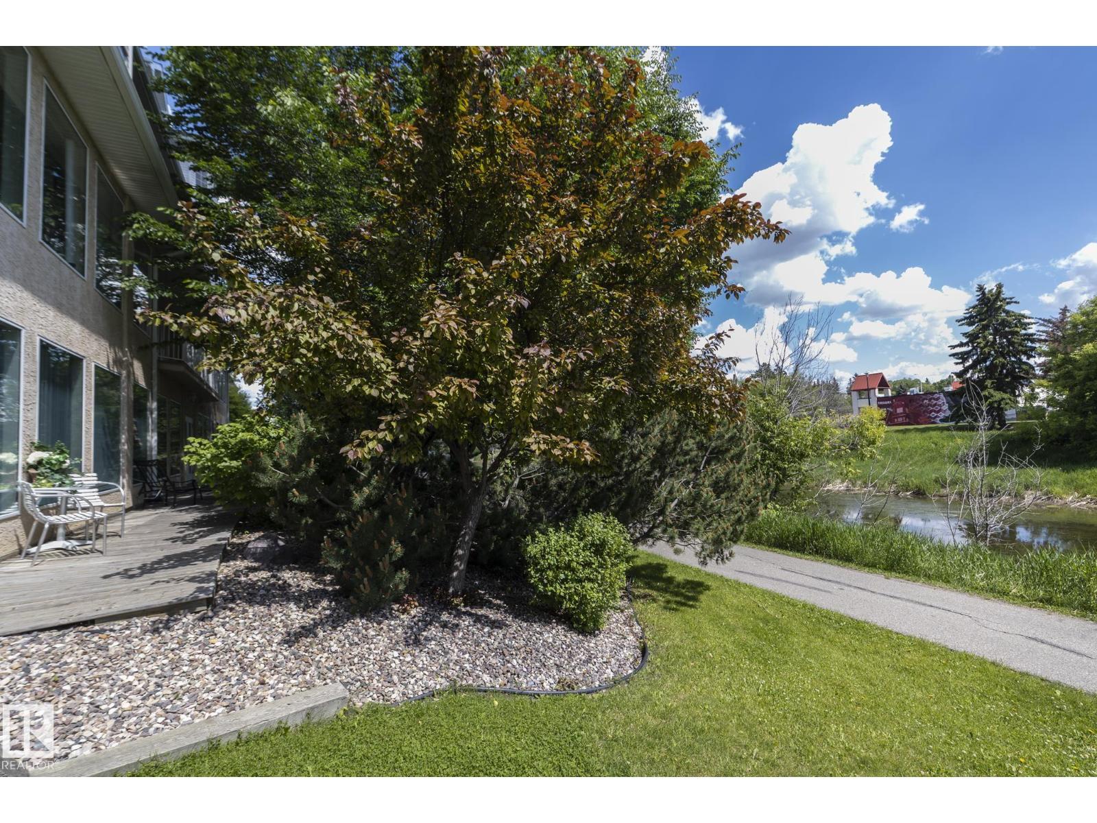 #304 14 MISSION AV, St. Albert