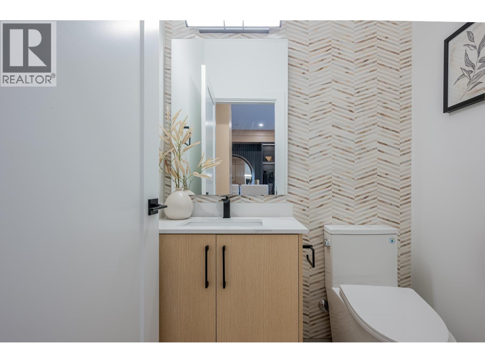 #5-4829 48 Avenue, Ladner