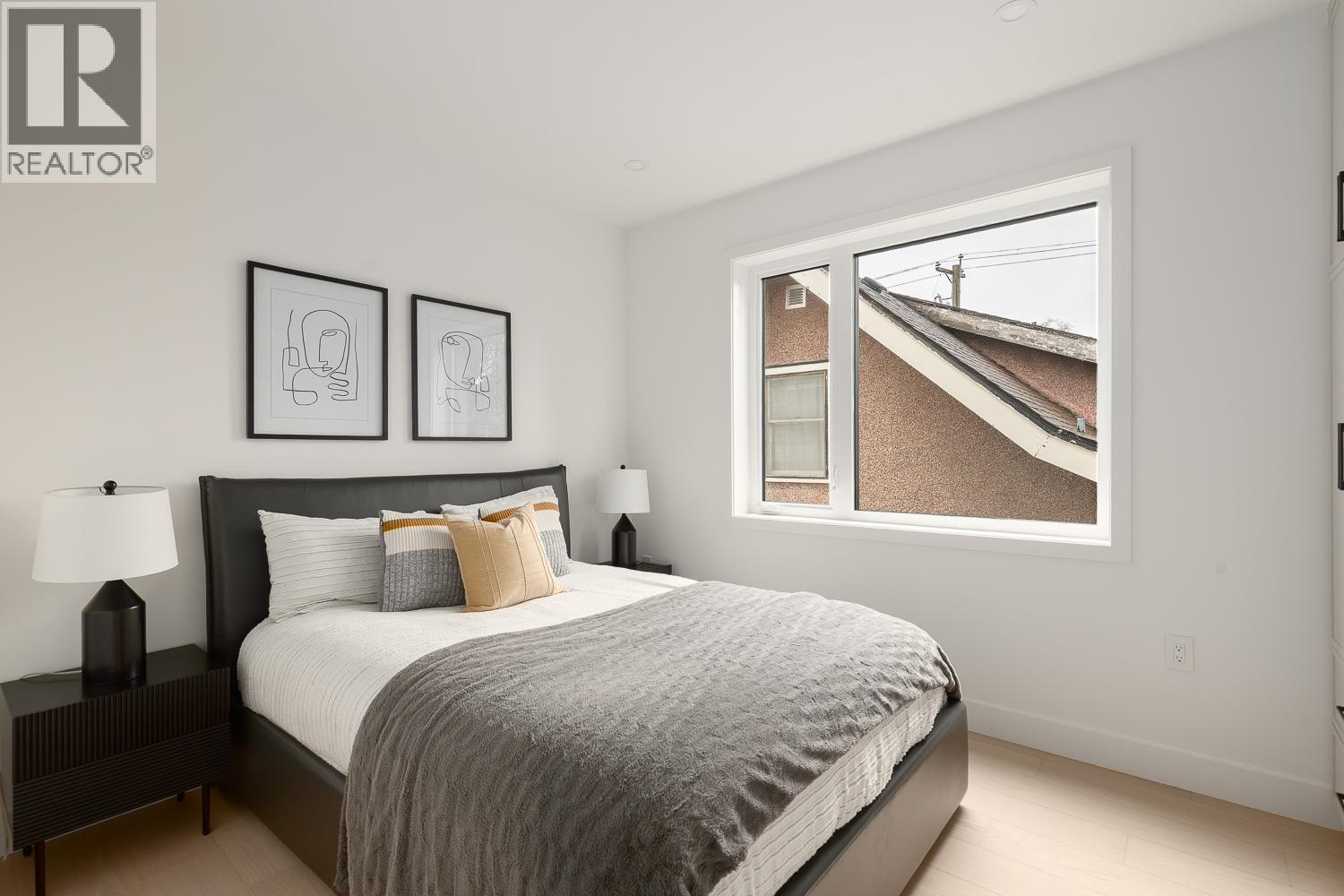 2 475 W 20TH AVENUE, Vancouver