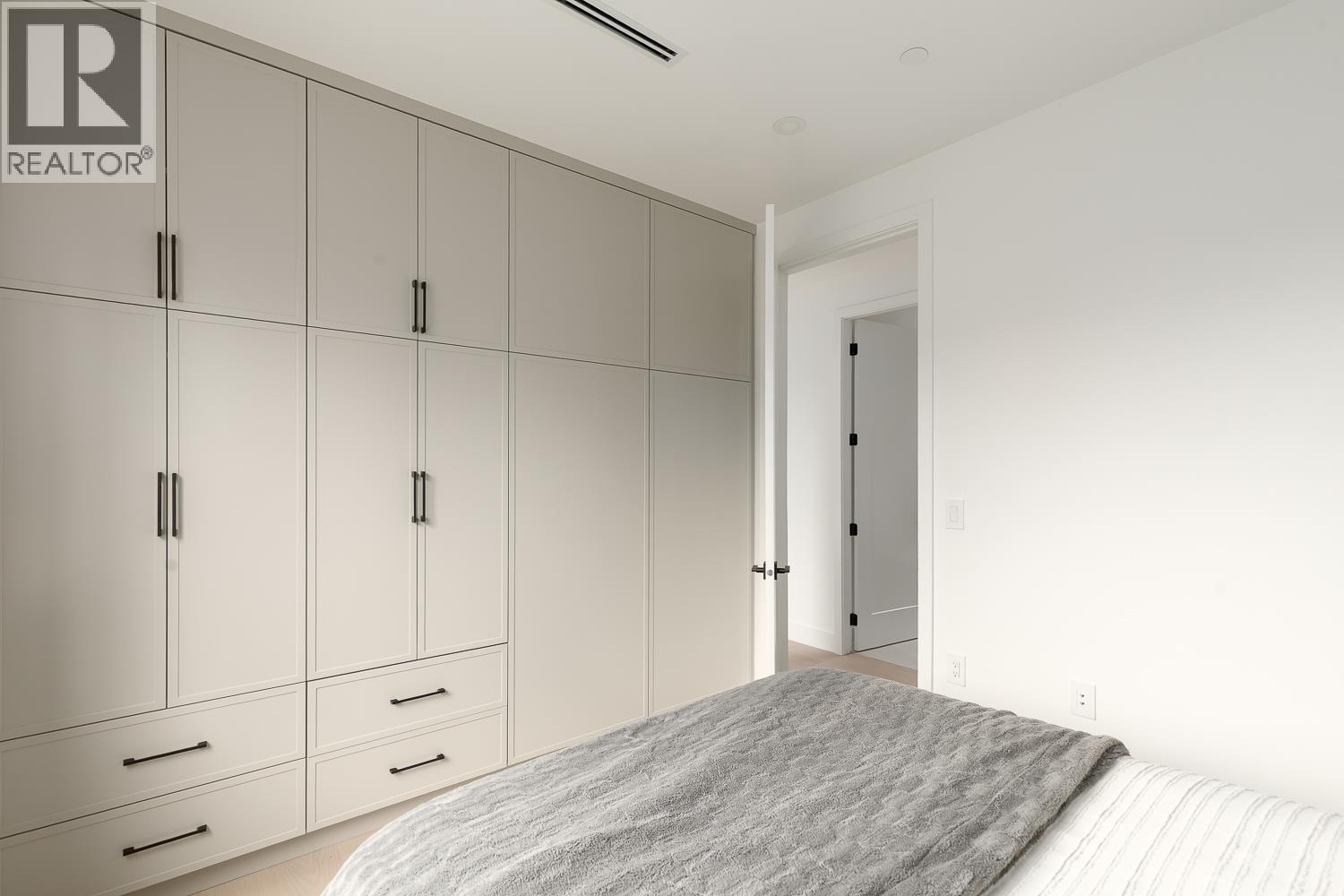 2 475 W 20TH AVENUE, Vancouver