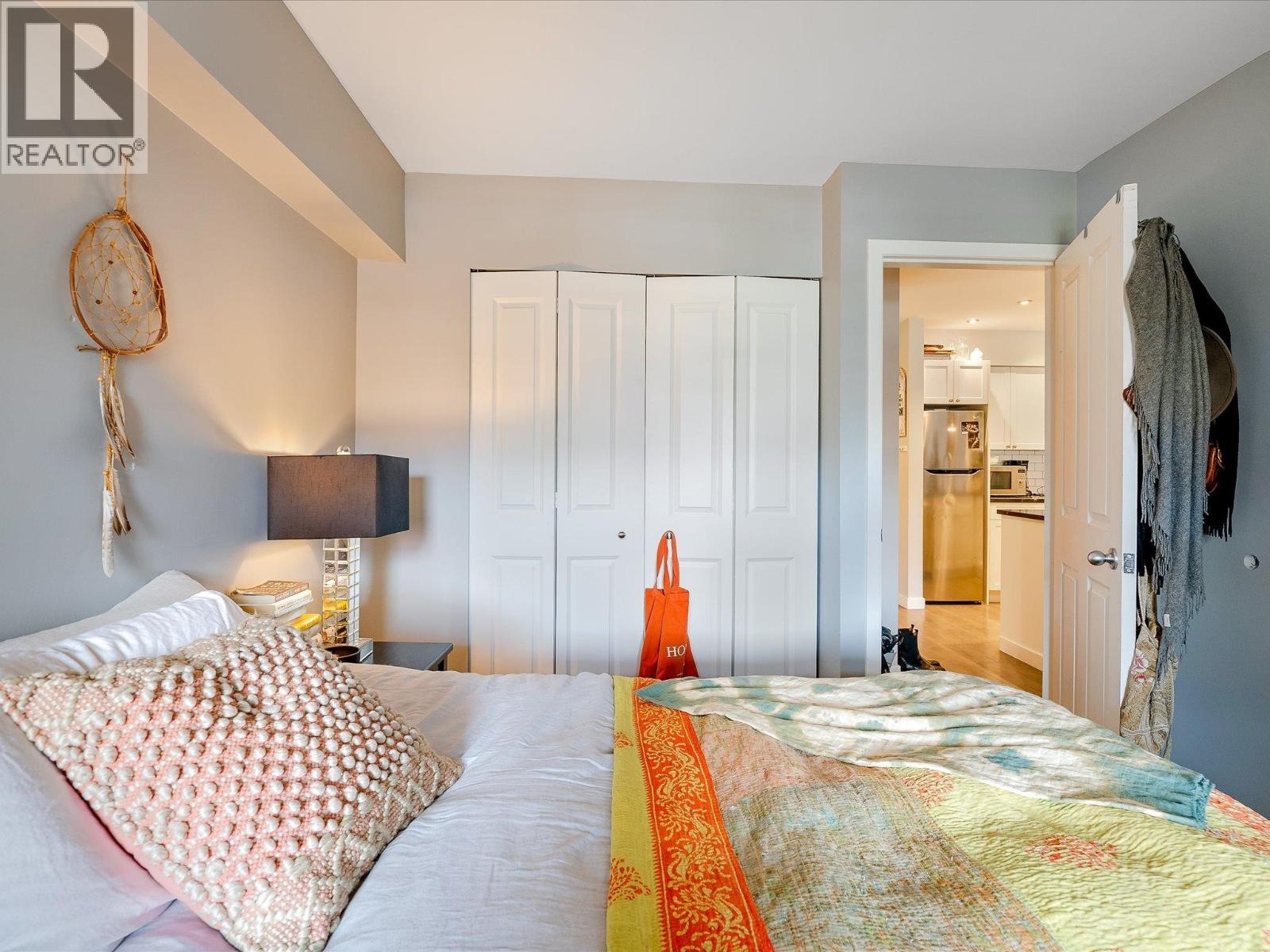 211 2050 LAKE PLACID ROAD, Whistler