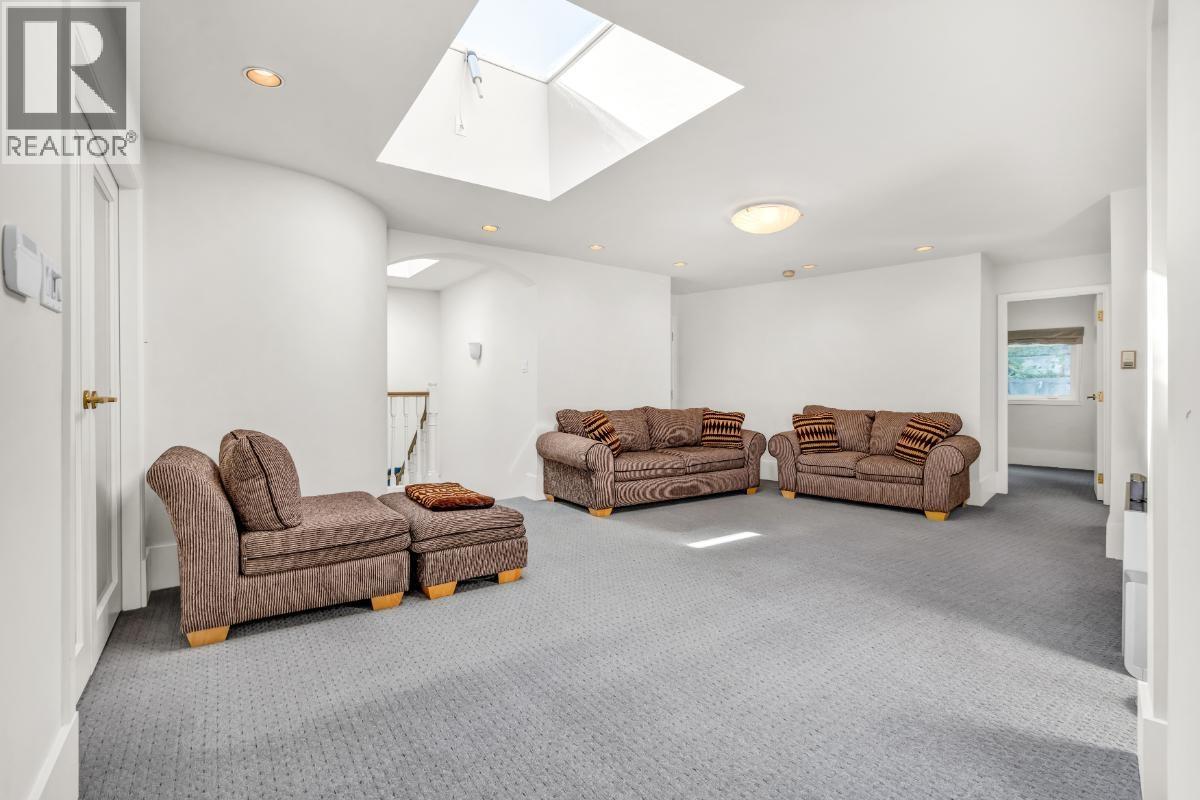 1437 BRAMWELL ROAD, West Vancouver