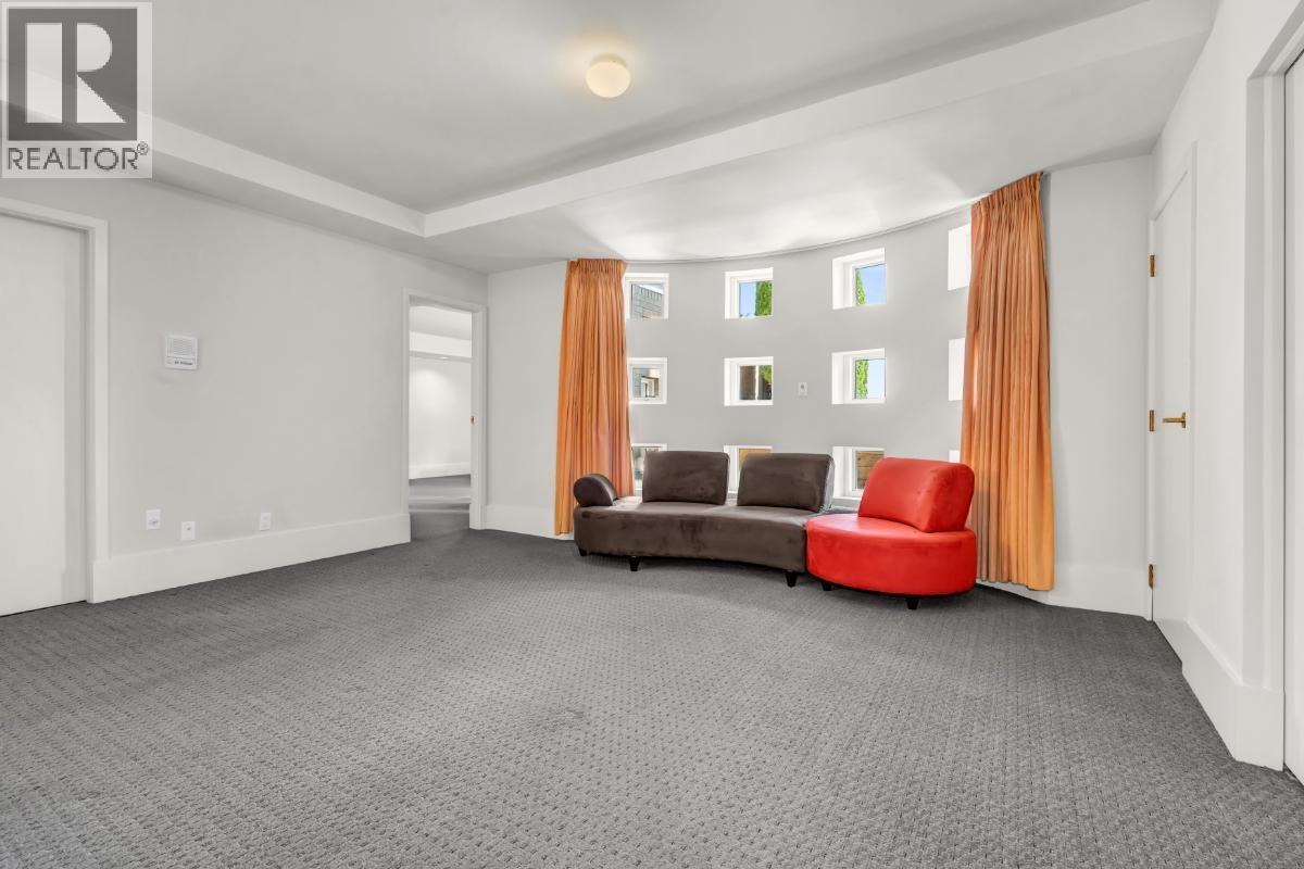 1437 BRAMWELL ROAD, West Vancouver