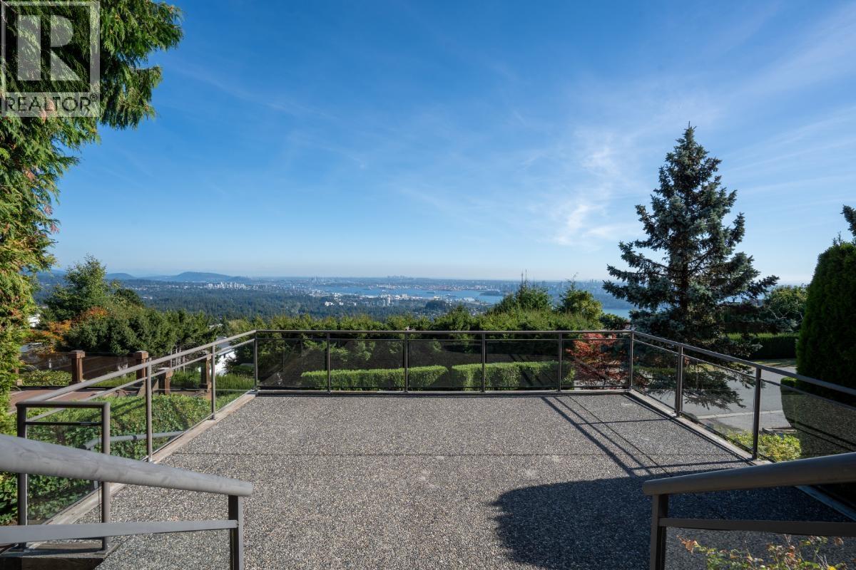 1437 BRAMWELL ROAD, West Vancouver