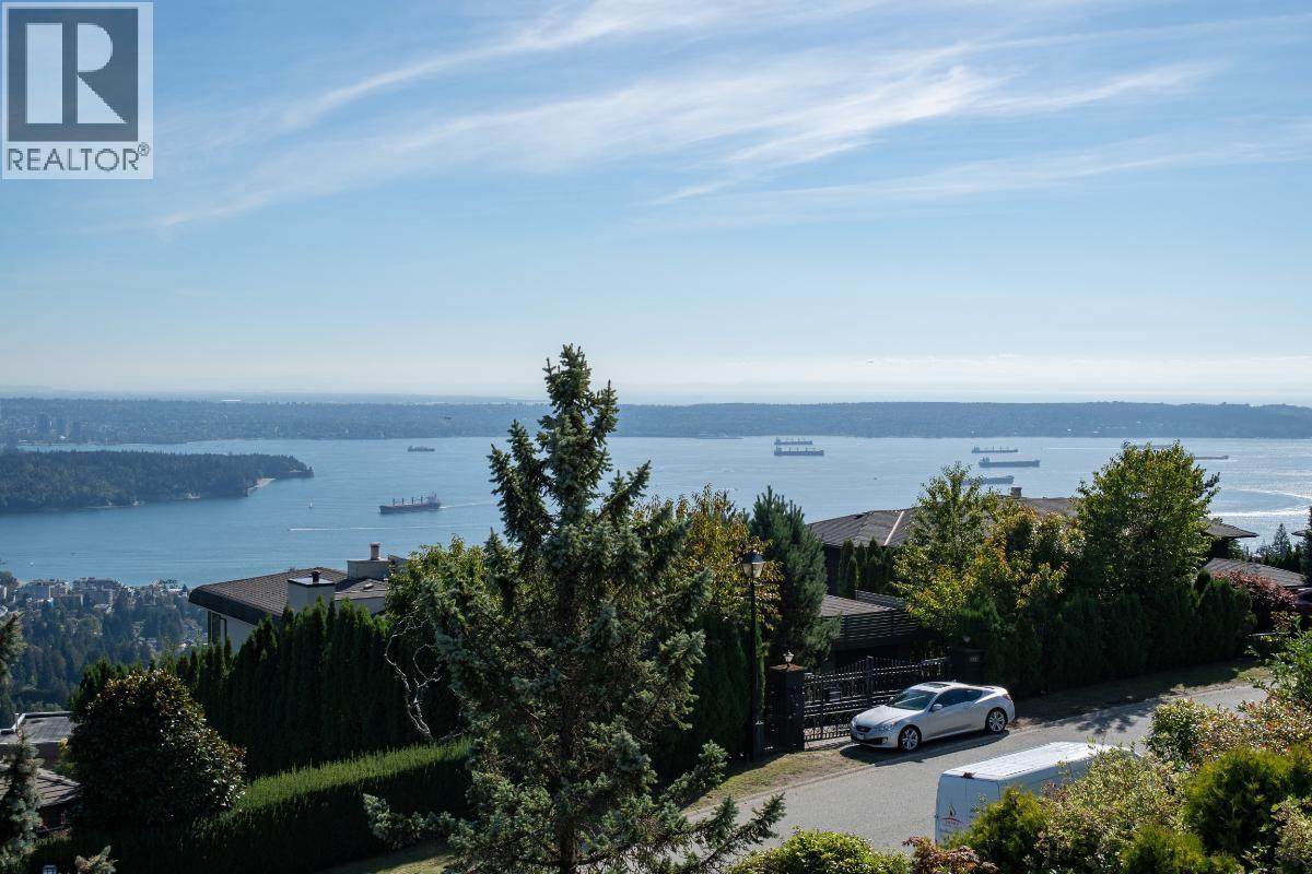 1437 BRAMWELL ROAD, West Vancouver