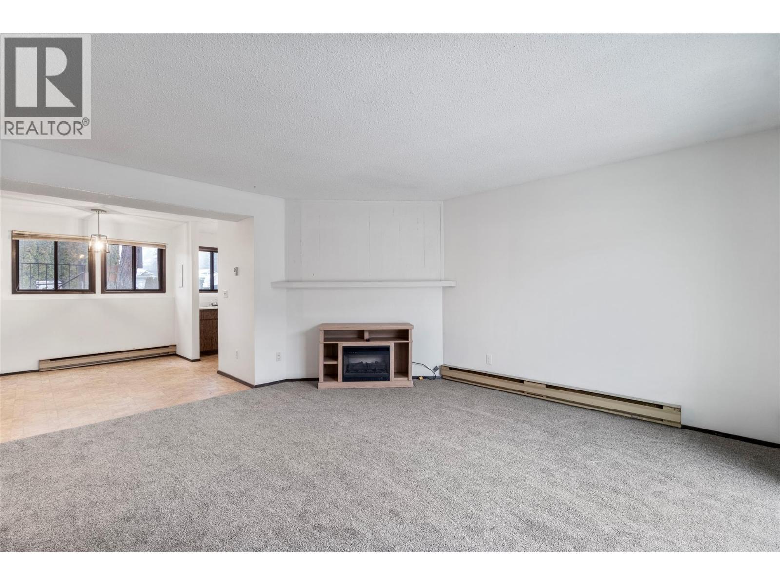 602 1451 1 Avenue Northeast, Salmon Arm