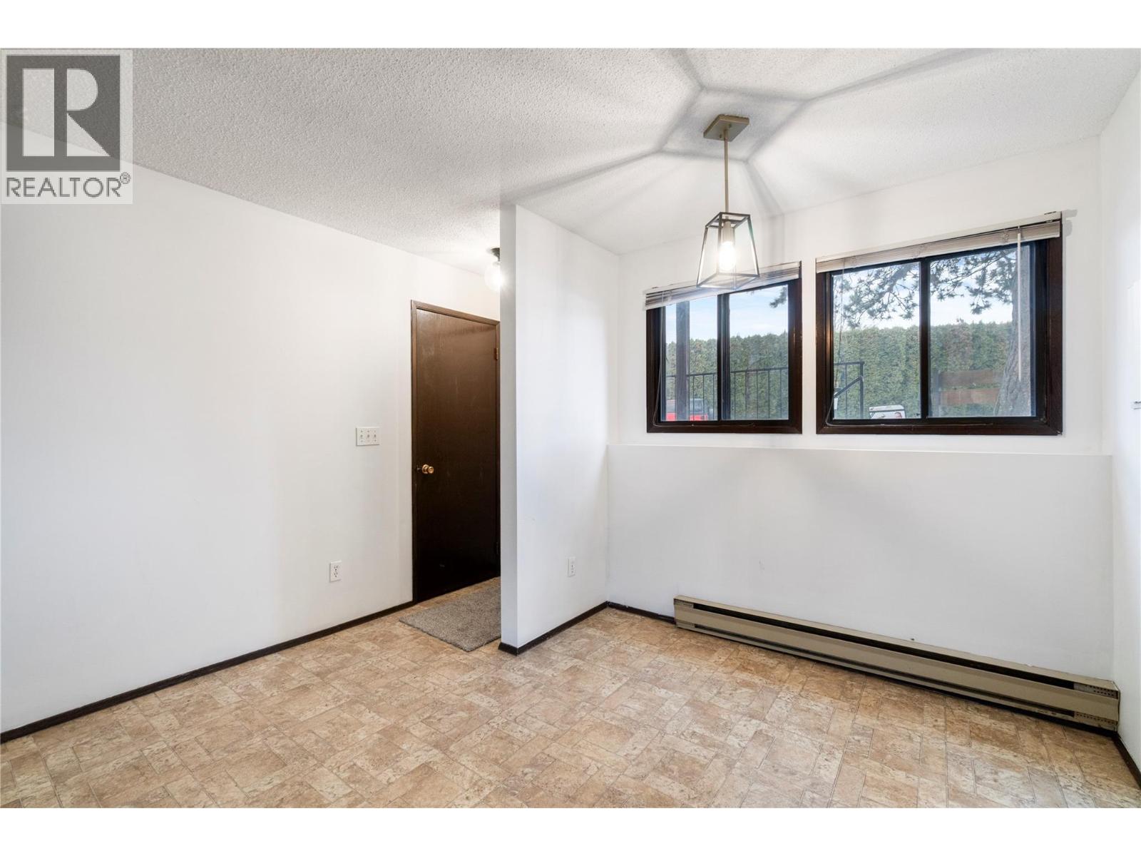 602 1451 1 Avenue Northeast, Salmon Arm