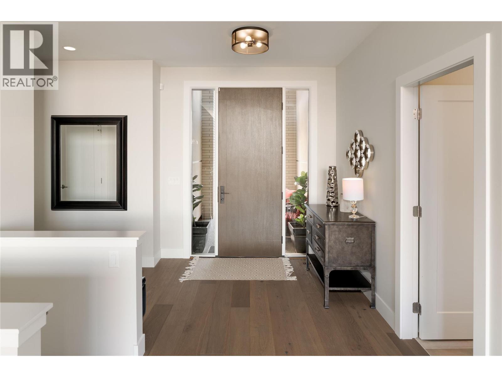  456 Sparrow Hawk Court, Kelowna