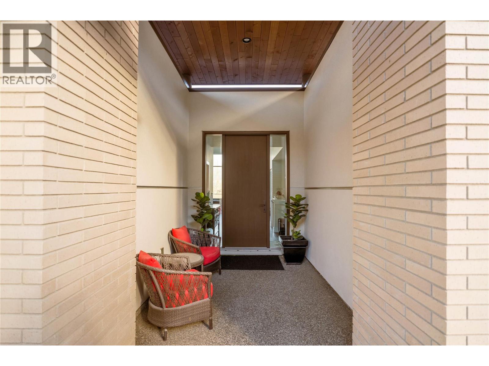  456 Sparrow Hawk Court, Kelowna