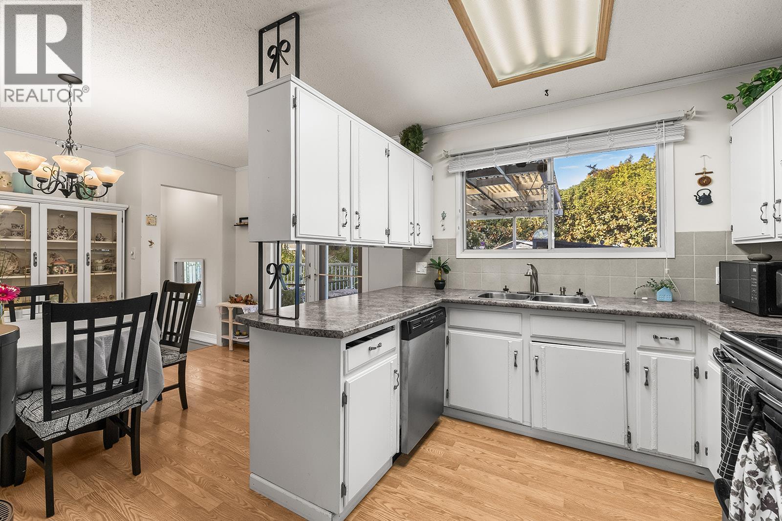  10350 Chase Road, Lake Country