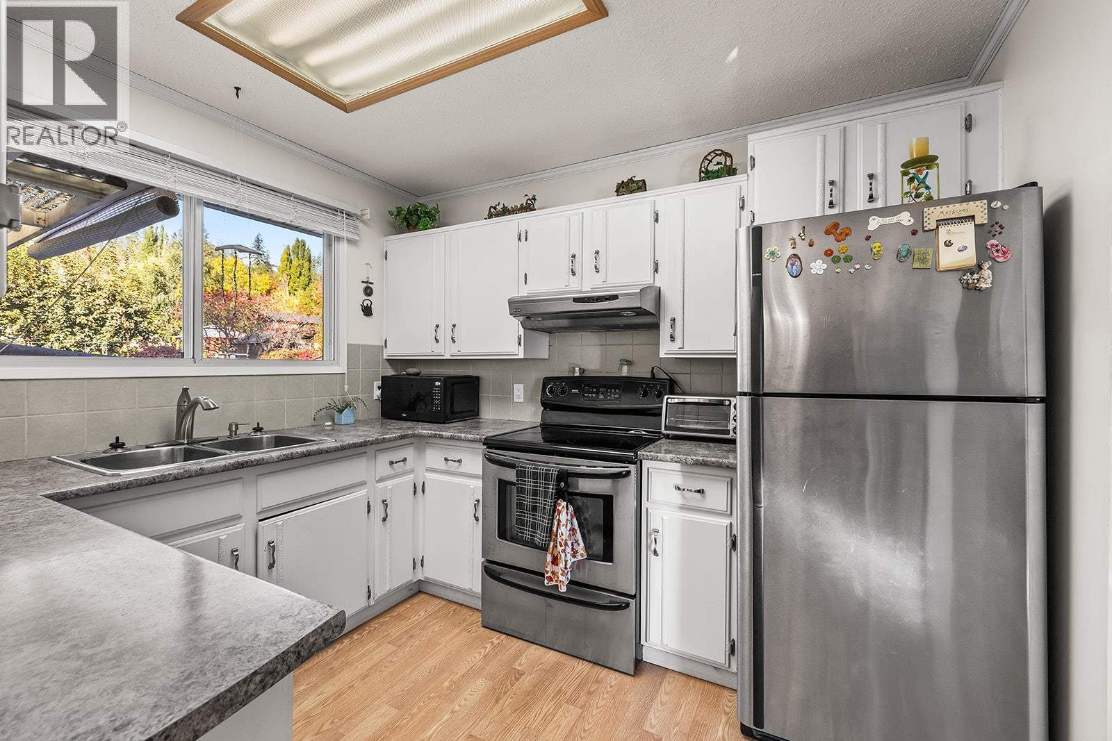  10350 Chase Road, Lake Country