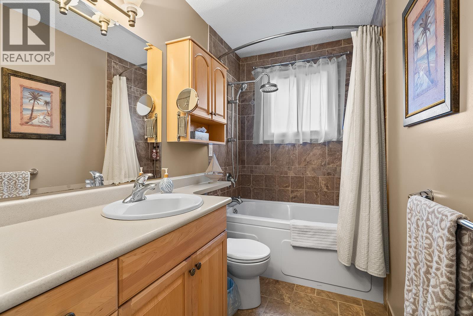  10350 Chase Road, Lake Country