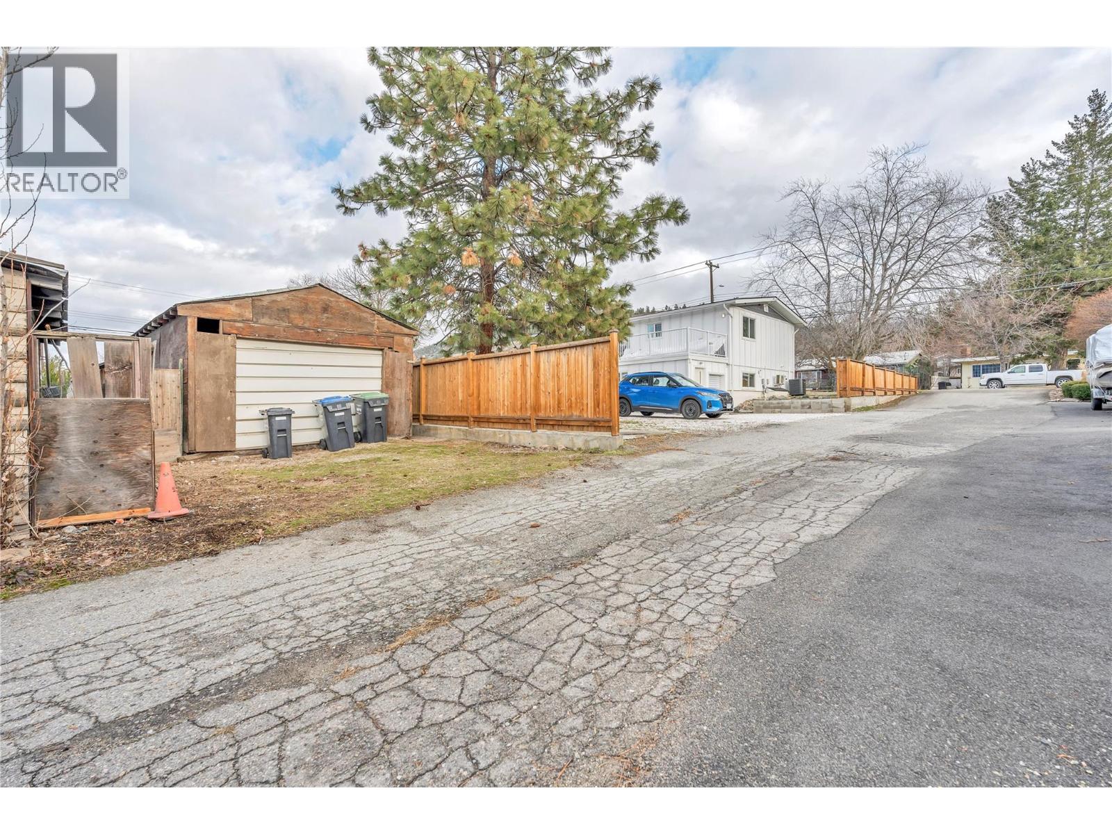 1190 Penticton Avenue, Penticton