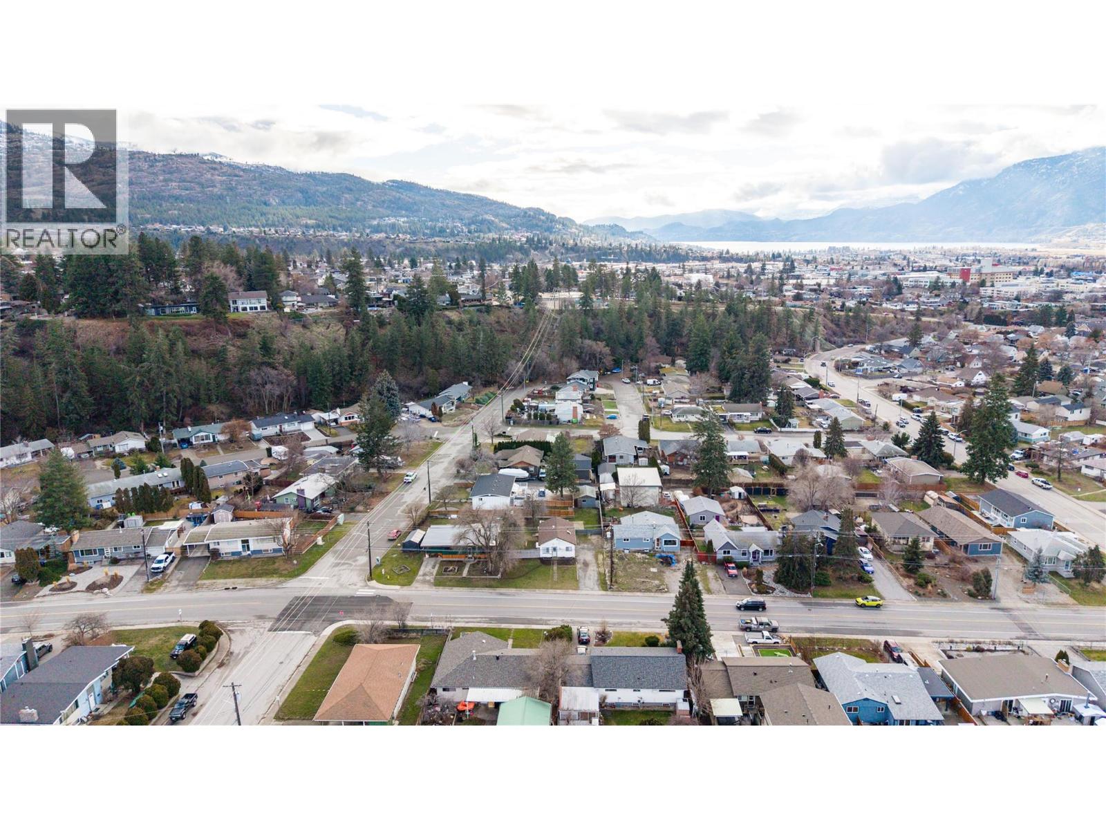 1190 Penticton Avenue, Penticton