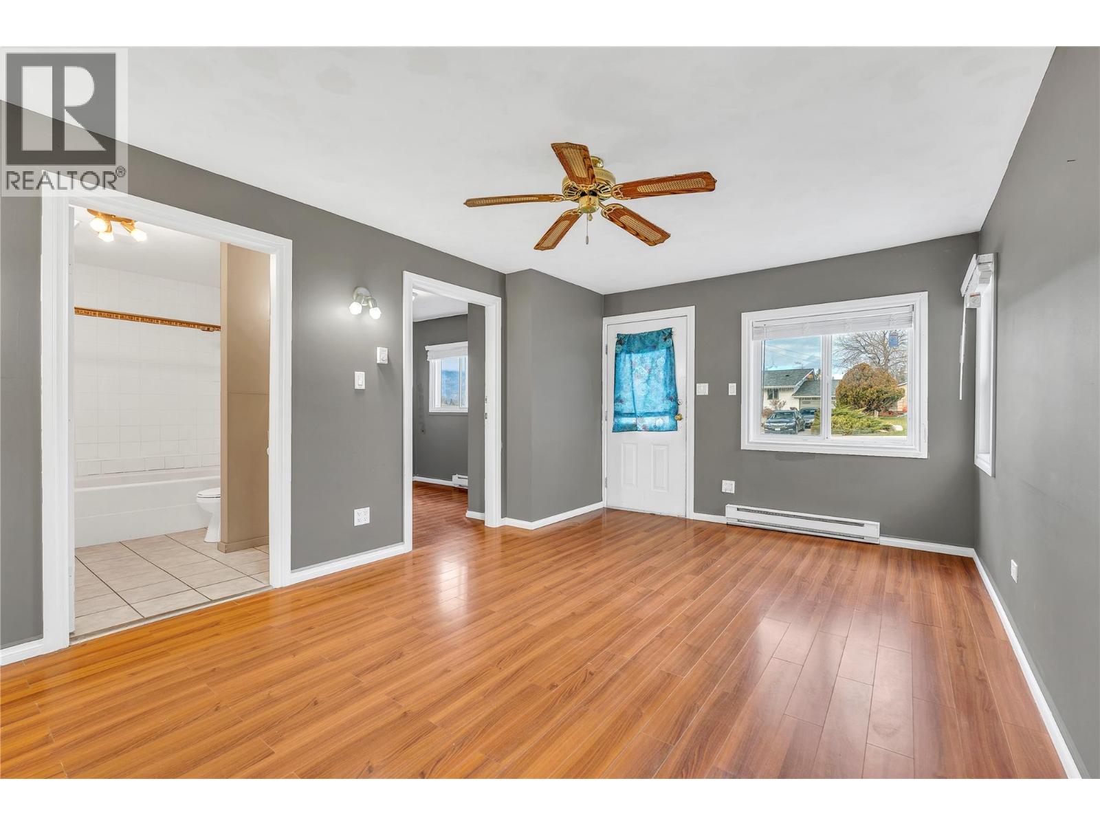 1190 Penticton Avenue, Penticton