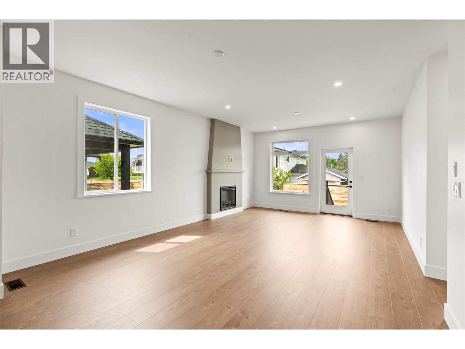 2459 Bradley Drive Unit# 101 Lot# 5, Armstrong