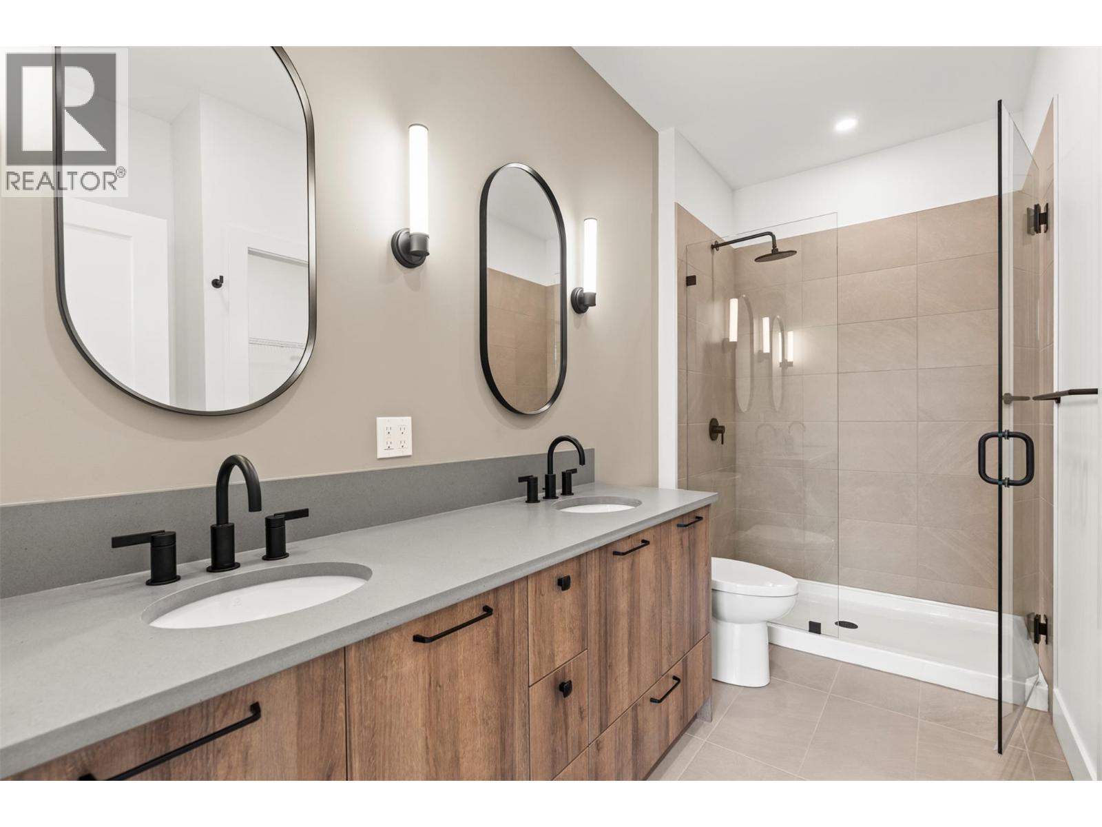 2459 Bradley Drive Unit# 101 Lot# 5, Armstrong