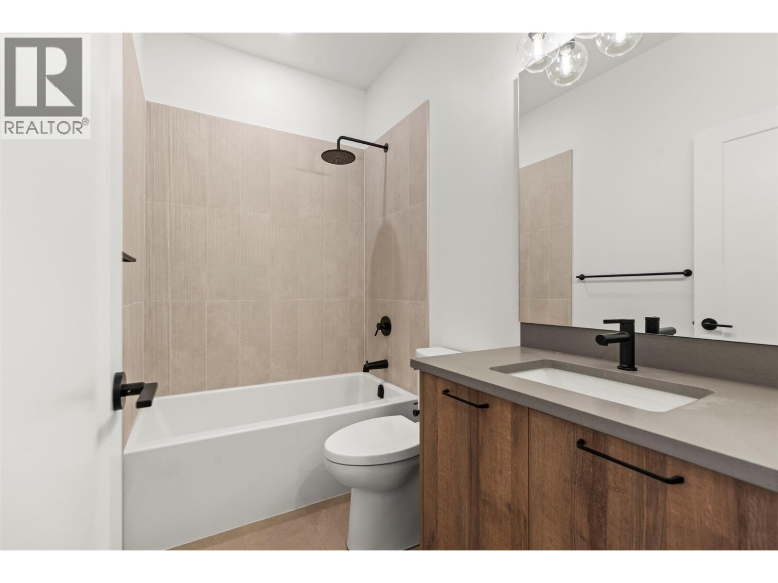 2459 Bradley Drive Unit# 101 Lot# 5, Armstrong