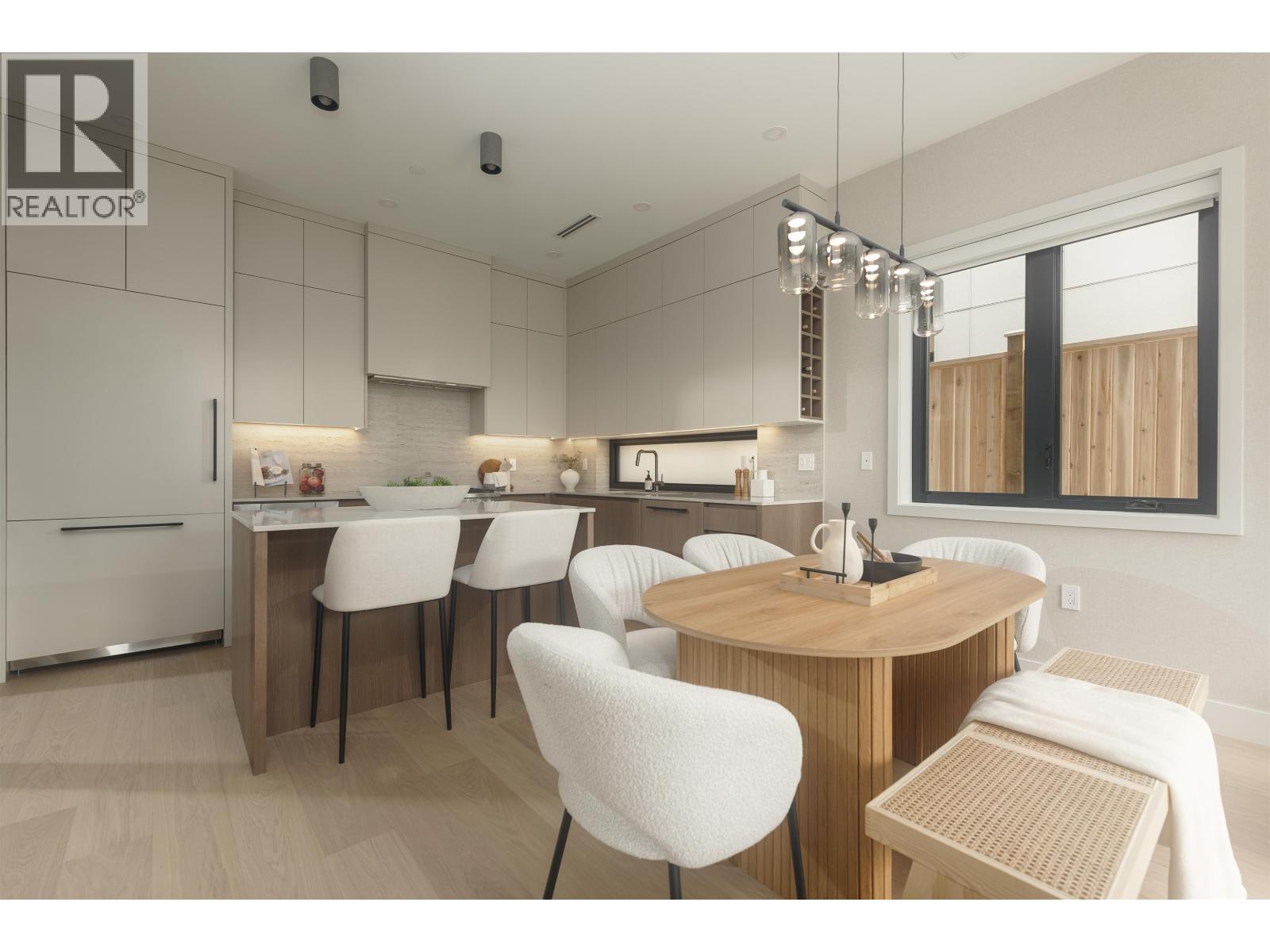 1 2637 W 12TH AVENUE, Vancouver