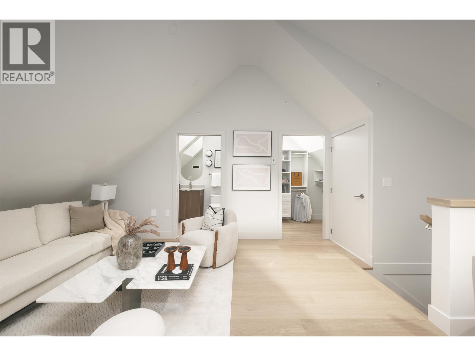 2 2635 W 12TH AVENUE - Photo 2 of 28, Vancouver, British Columbia