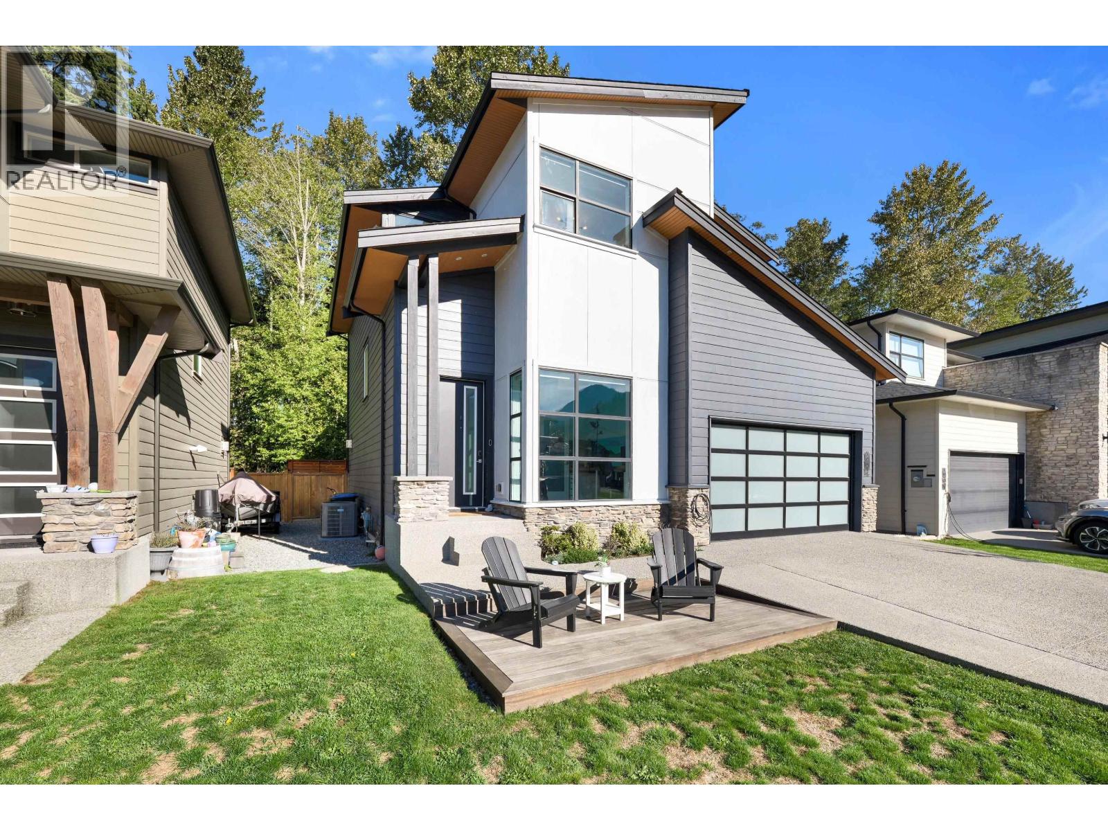 39349 FALCON CRESCENT, Squamish