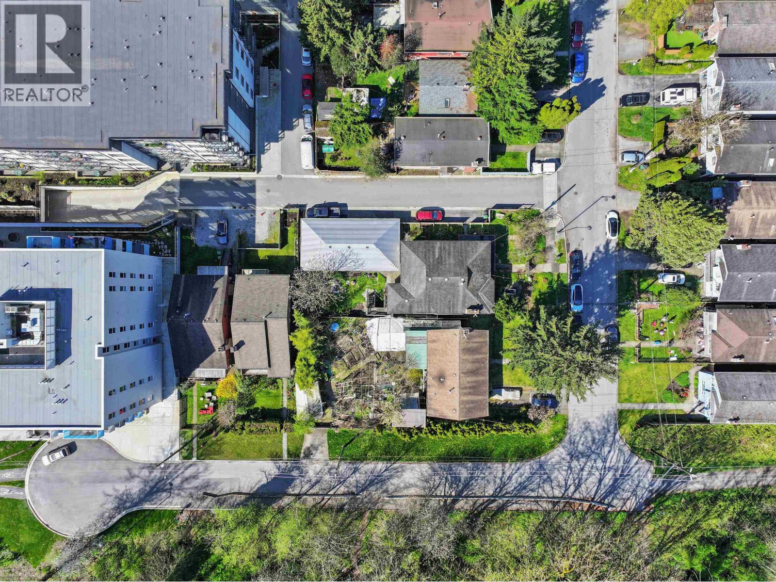 279 ORWELL STREET, North Vancouver