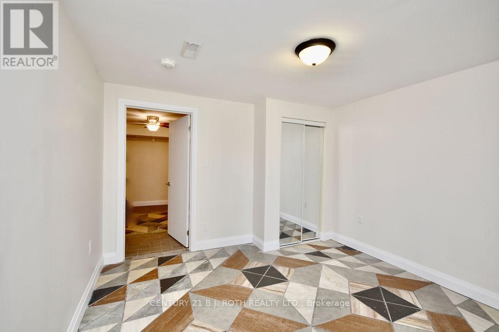 Single Family House Raised bungalow for Sale in  MCVEIGH DRIVE Barrie (Northwest) 