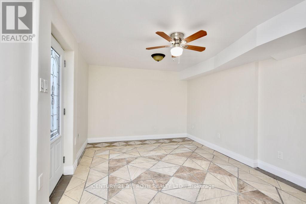 Single Family House Raised bungalow for Sale in  MCVEIGH DRIVE Barrie (Northwest) 