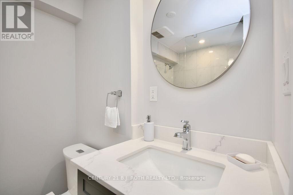 Single Family House Raised bungalow for Sale in  MCVEIGH DRIVE Barrie (Northwest) 