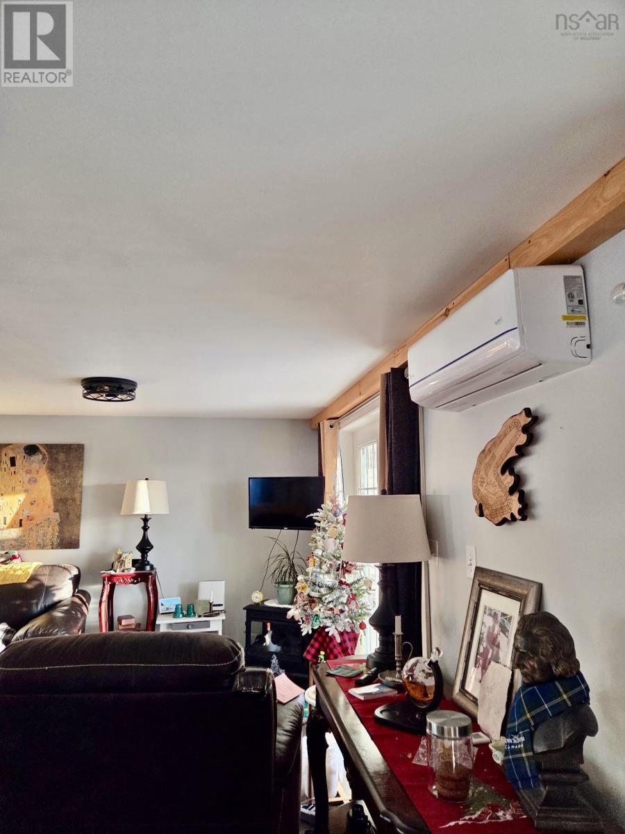 Property 11 of 26 of 22 Highview Street