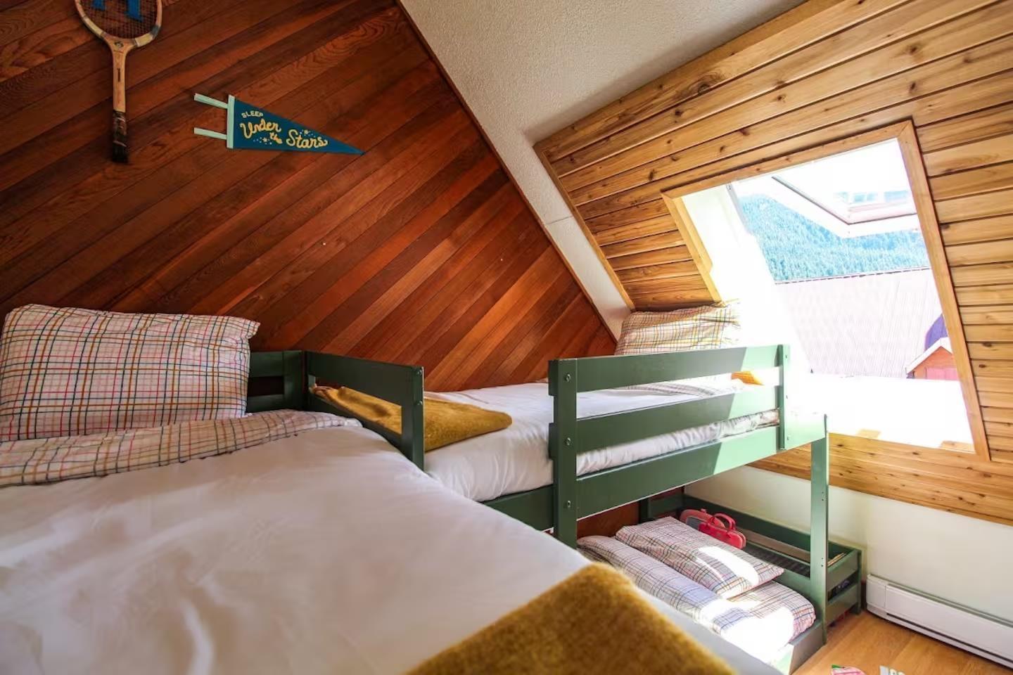 3 20668 EDELWEISS DRIVE, Mission