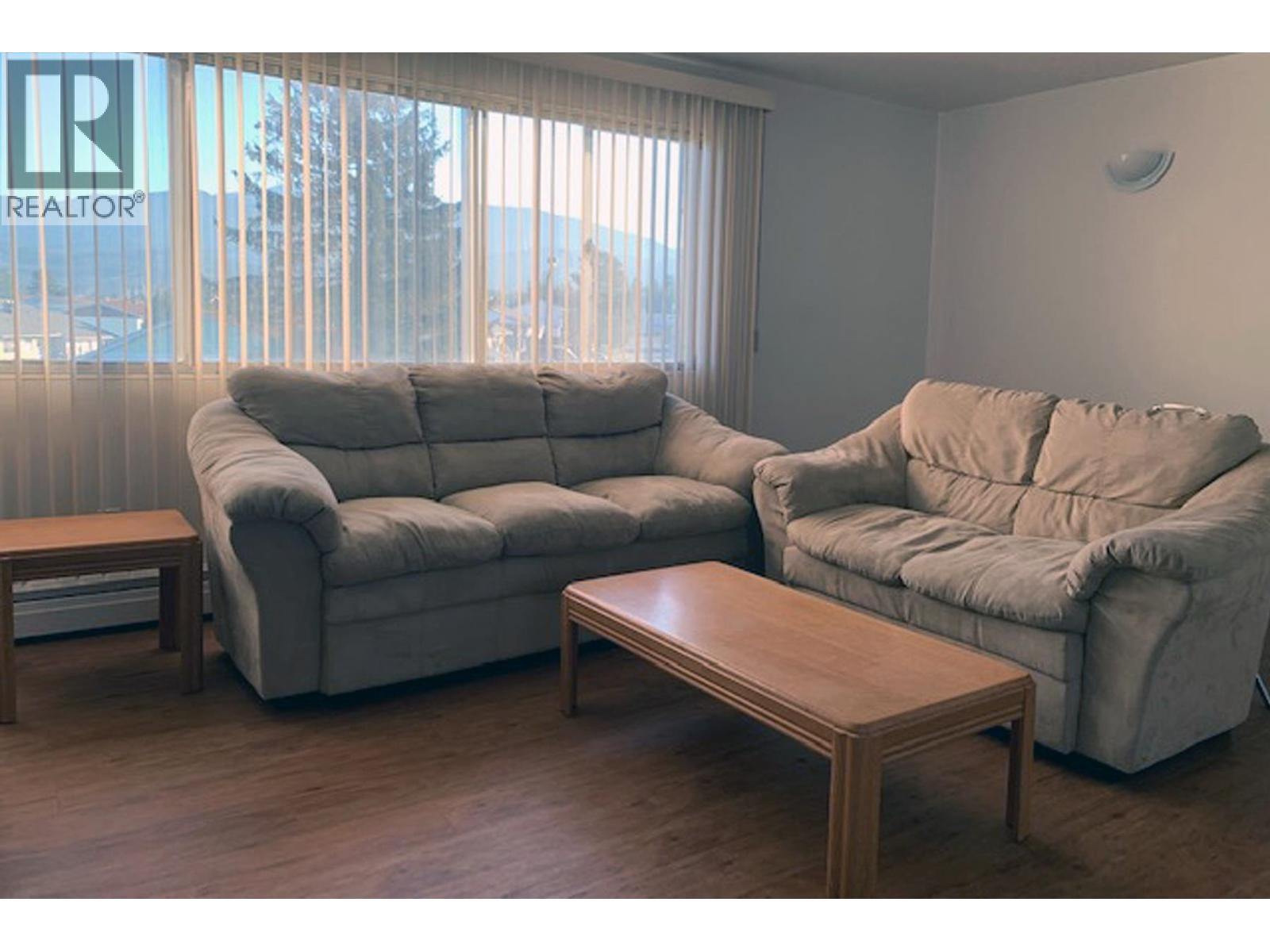 1260 KINGFISHER AVENUE - 6