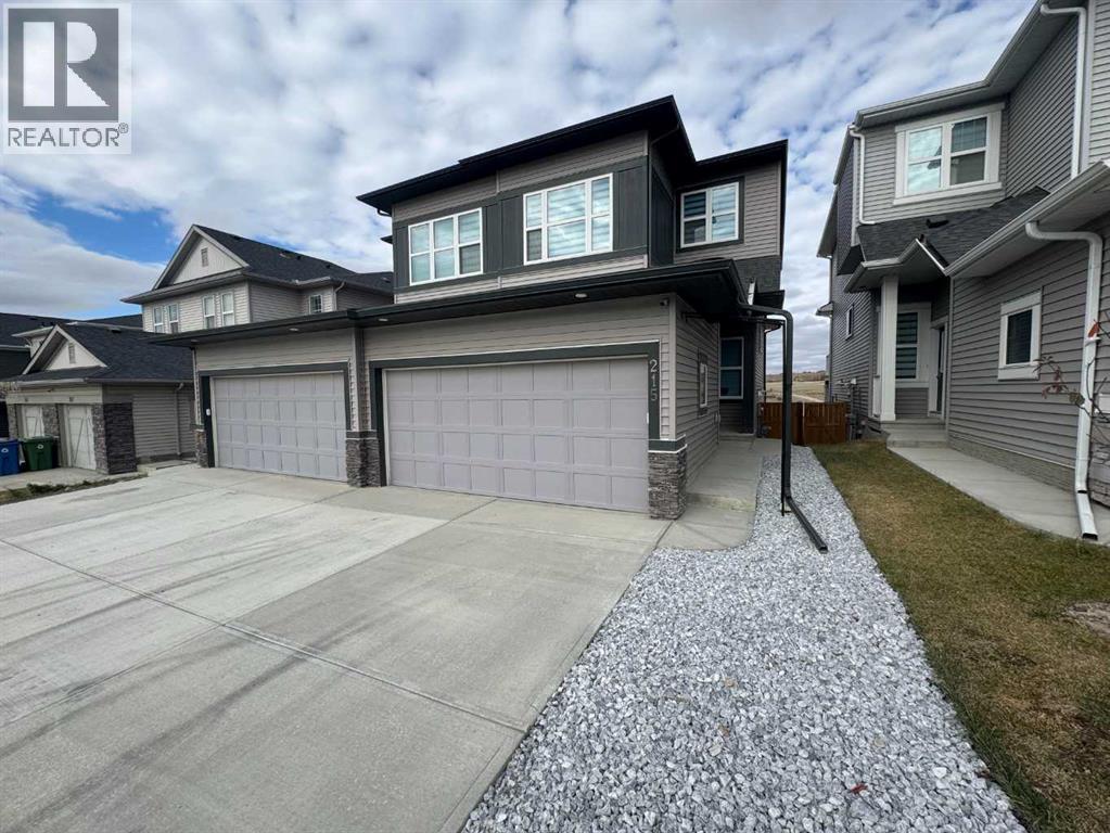 215 Heritage Heights, Cochrane