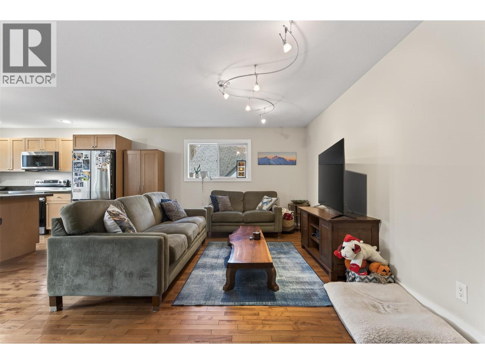 120 Kootenay Avenue, Castlegar