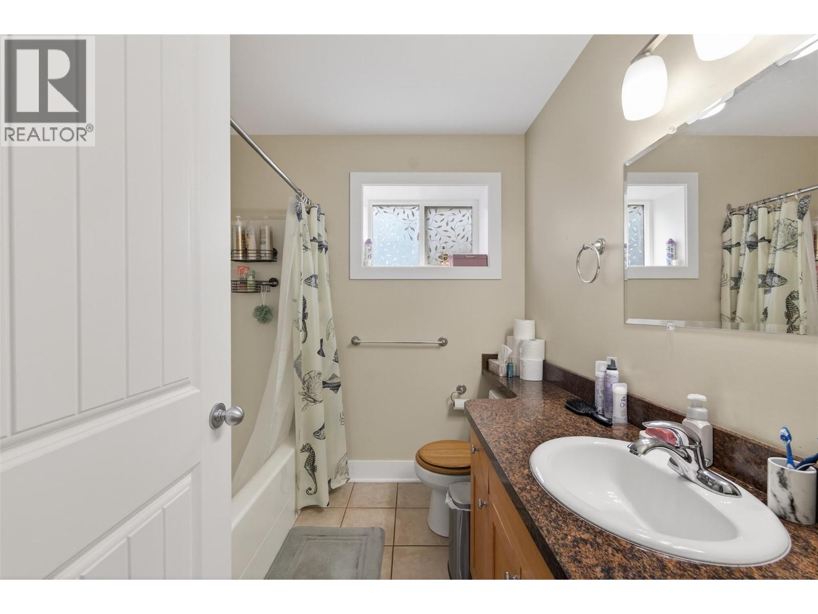 120 Kootenay Avenue, Castlegar