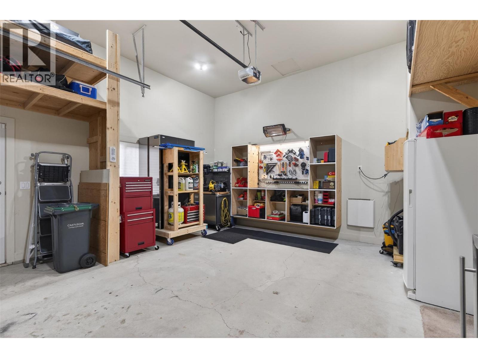 120 Kootenay Avenue, Castlegar