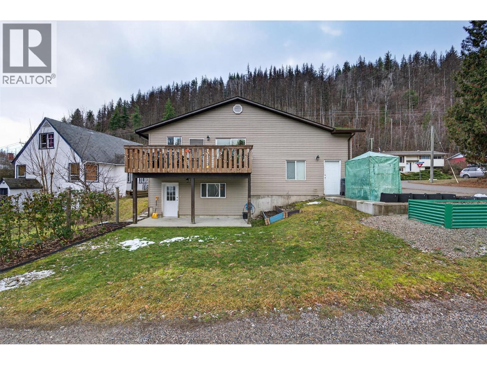 120 Kootenay Avenue, Castlegar